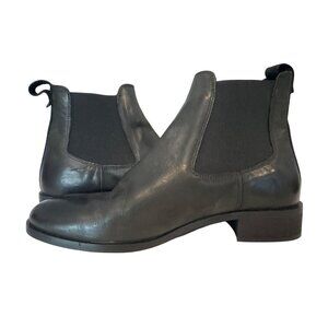 Coach and Four Womens Boots Sz 8 Black Leather Chelsea Made-in-Italy Classic